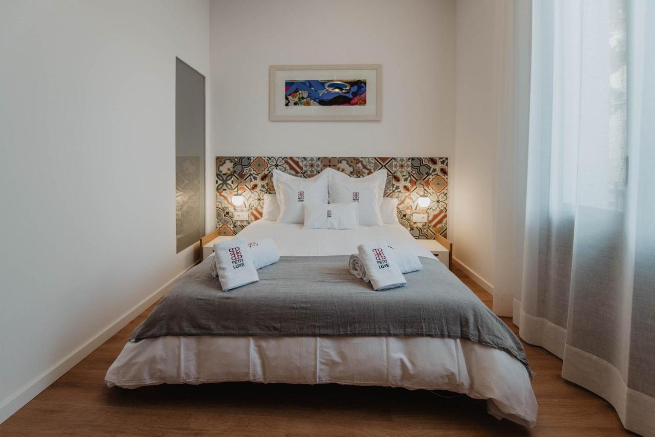 Petit Luxe Volta Bed and Breakfast Τεράσα Εξωτερικό φωτογραφία